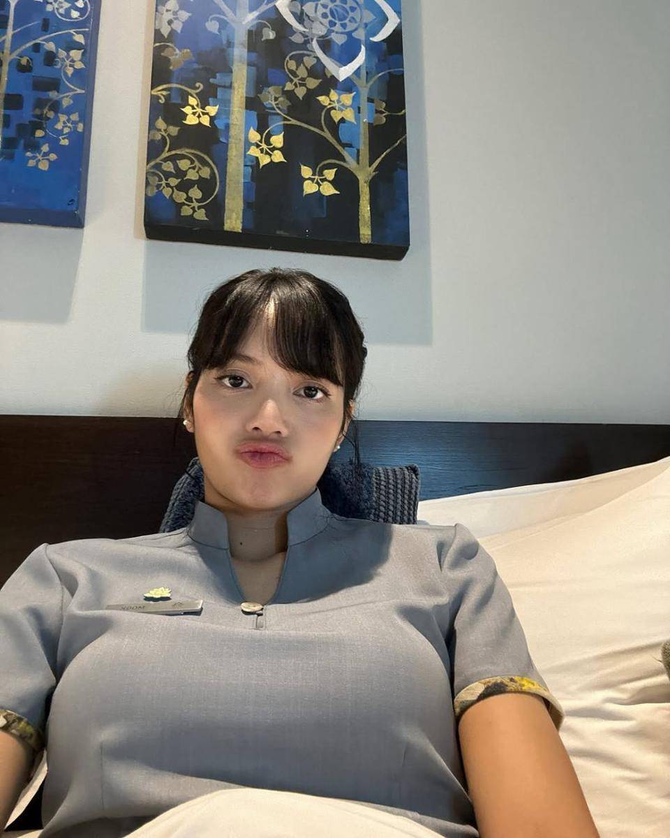 potret Lisa BLACKPINK di balik layar serial The White Lotus 3 (instagram.com/lalalalisa_m)