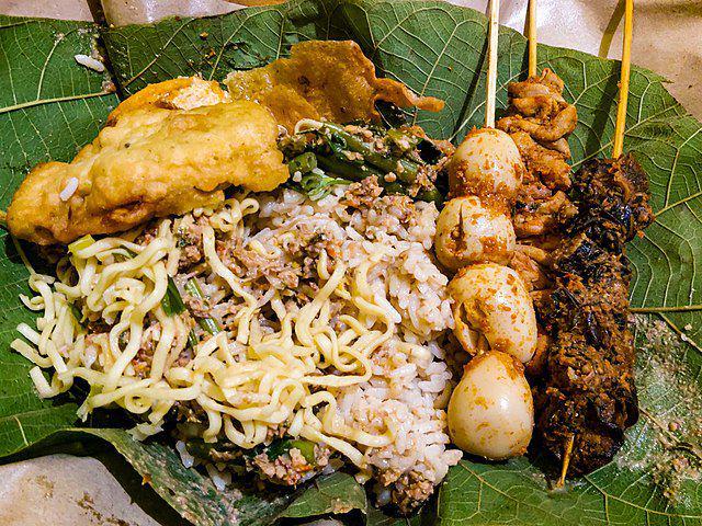 5 Rahasia Nasi Pecel Rumahan ala Warung Legendaris Jawa Timur