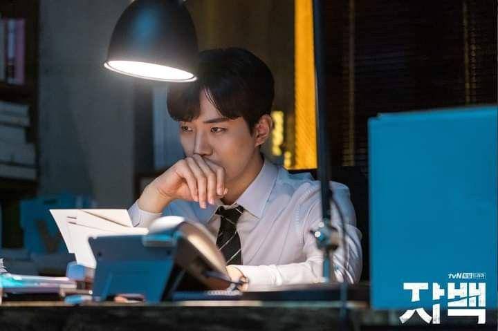 Lee Jun Ho dalam drama Confession (dok. tvN/Confession)