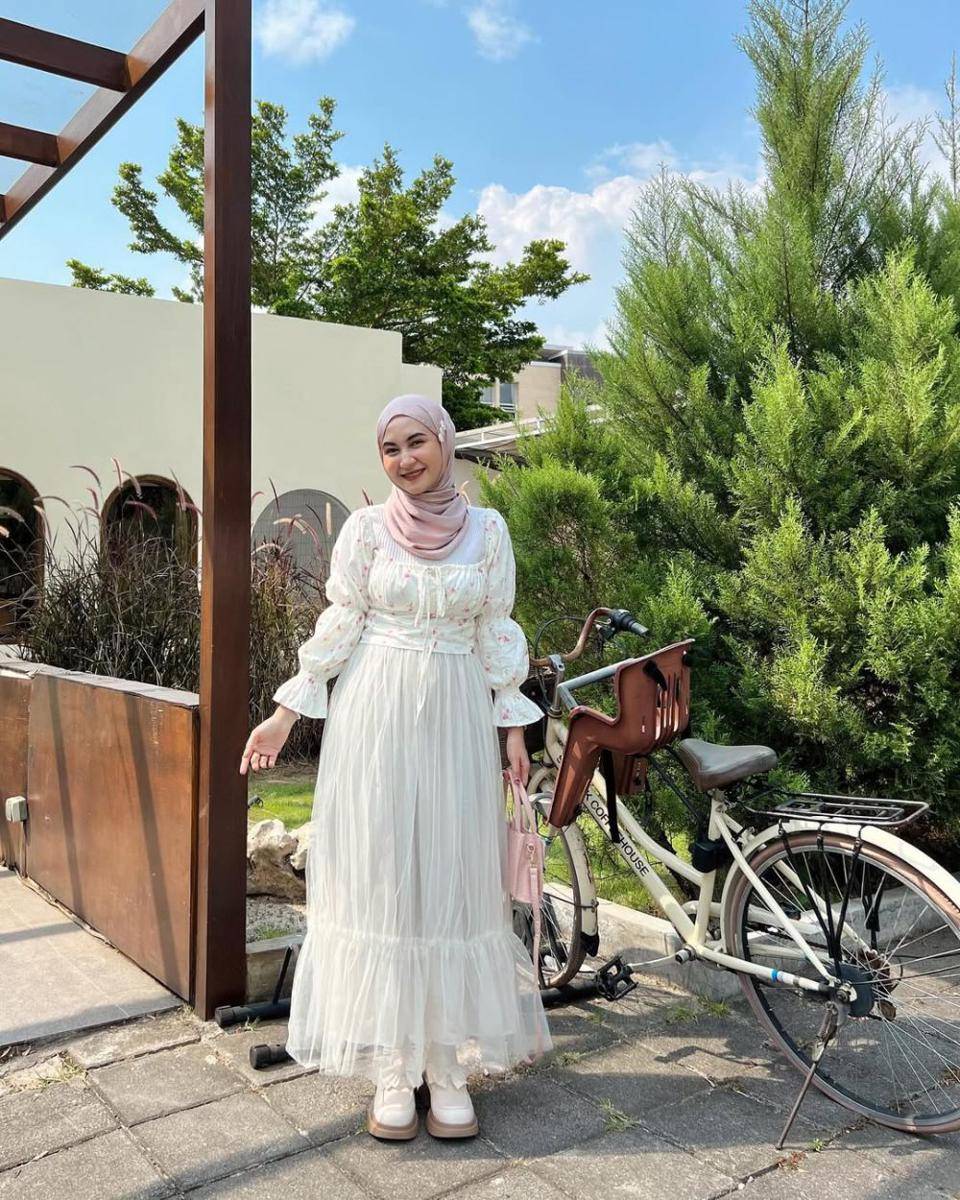 Nabila Bya (instagram.com/nabilabyaaa)