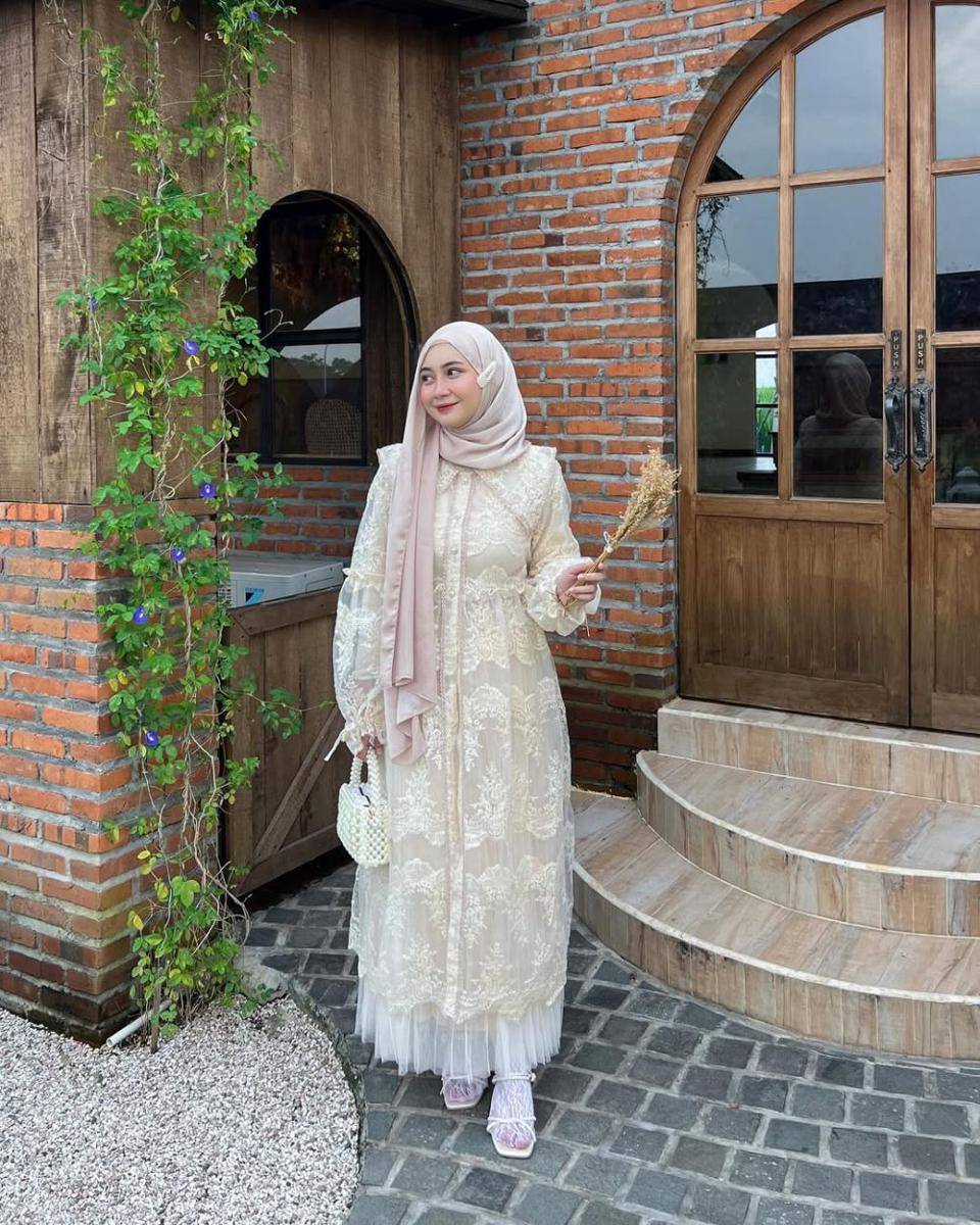 Nabila Bya (instagram.com/nabilabyaaa)