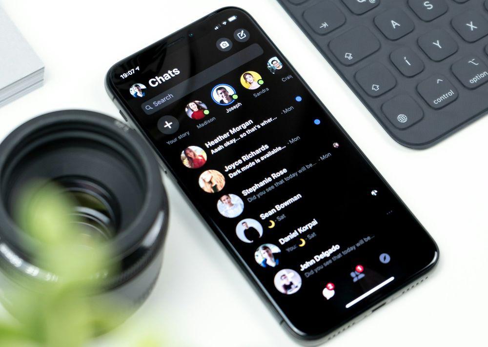 Apakah Dark Mode Bisa Menghemat Baterai?