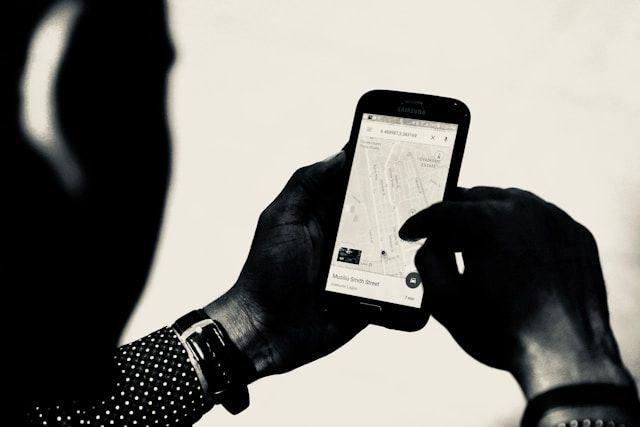 Pilih Jalan dari Google Maps atau Saran Penduduk Lokal? Ada Plus Minus