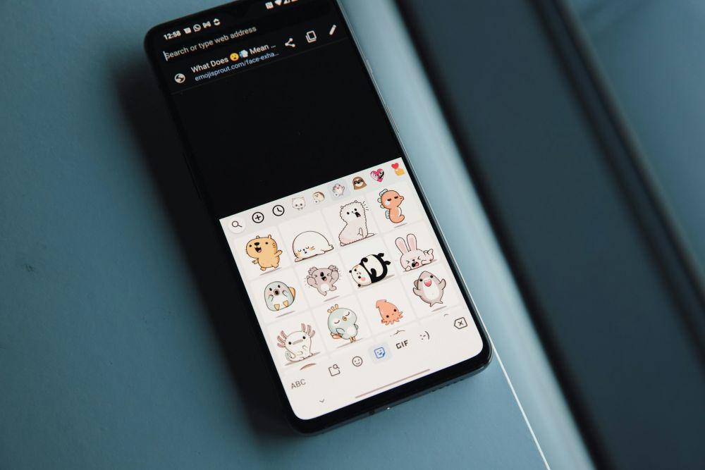 ilustrasi stiker lucu (unsplash.com/Emojisprout emojisprout.com)