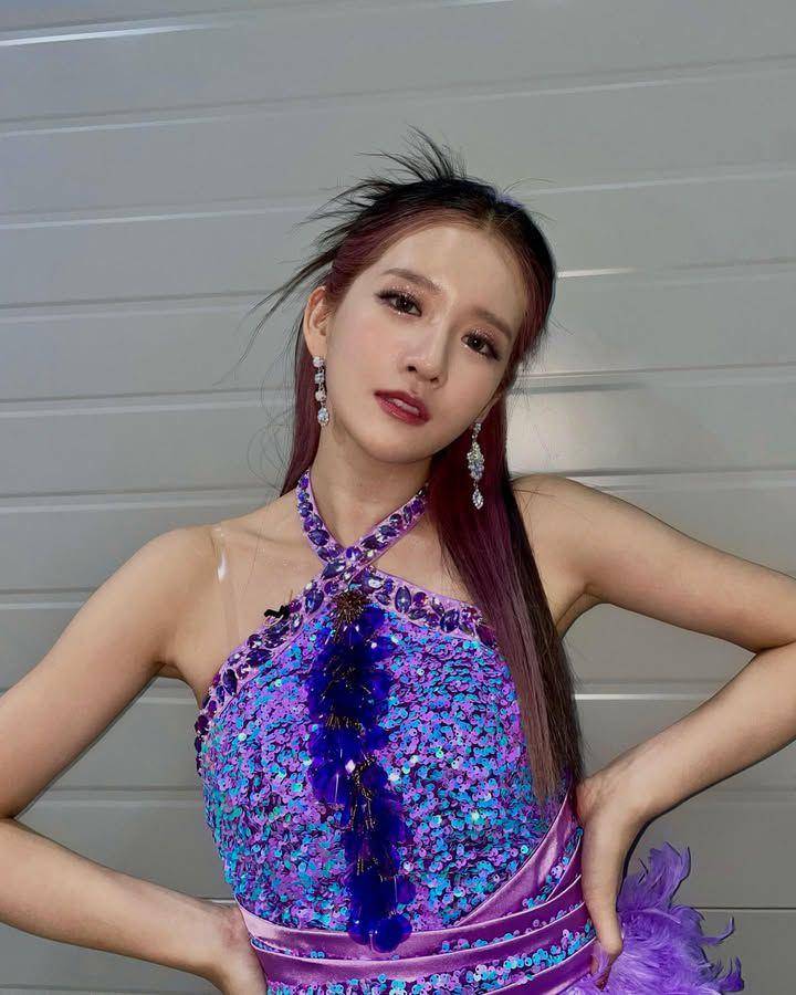 inspirasi makeup Exy WJSN (instagram.com/exy_s2)