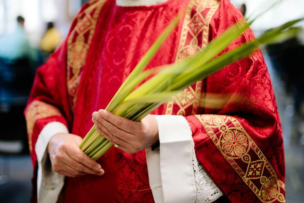 Warna Liturgi Minggu Palma dan Maknanya