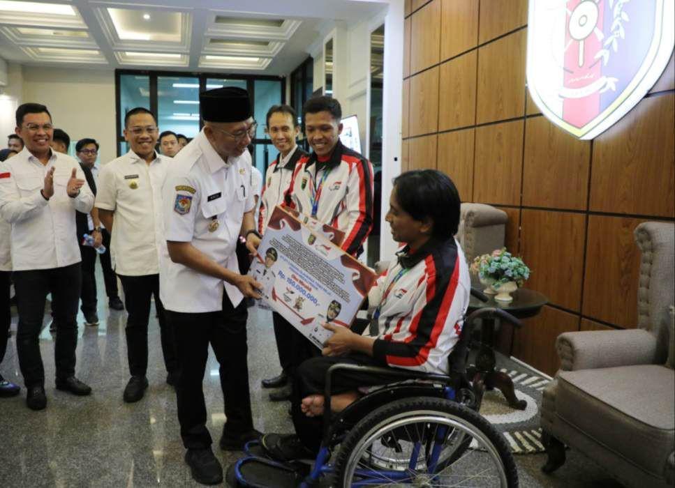2 Atlet Disabilitas Peparnas 2024 Lampung Diguyur Bonus Ratusan Juta