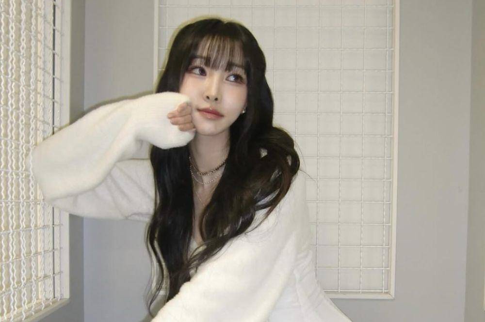 Yuju GFRIEND (instagram.com/yuuzth)