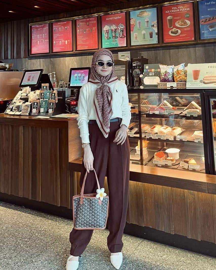 potret ide OOTD kasual elegan ala Nova Amalia (instagram.com/nopaamlia)