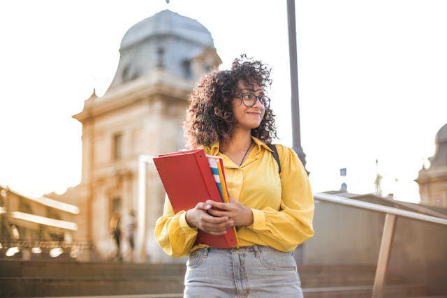 5 Cara Jaga Kesehatan Mental Mahasiswa Baru yang Sering Overthinking
