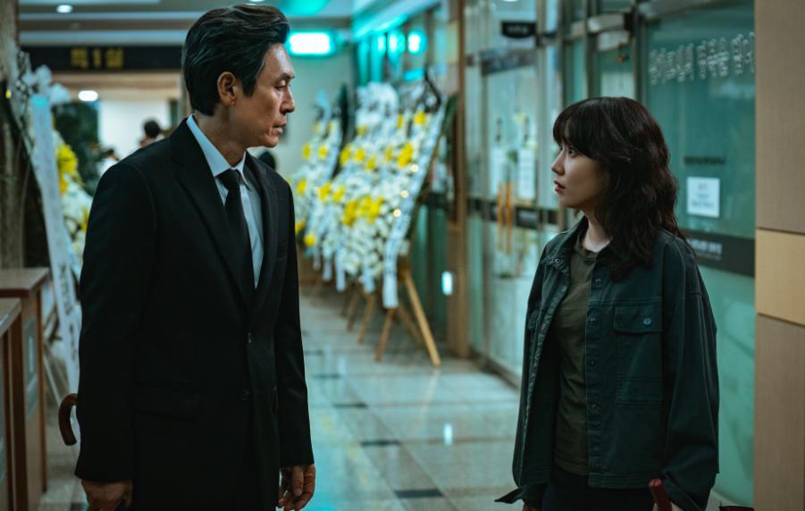 7 Closure Choi Deok Hee untuk Jeong Se Ok di Hyper Knife, Bangga!