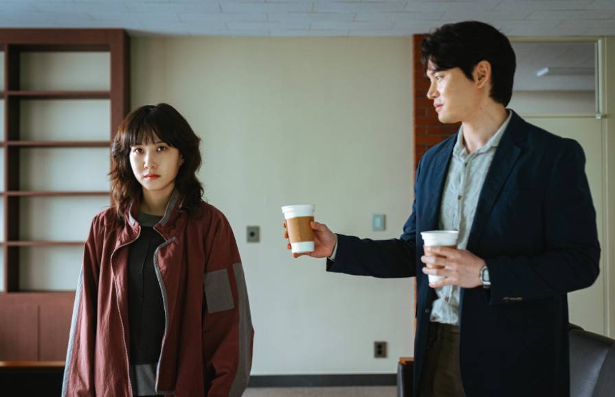 Cuplikan drama Korea Hyper Knife (dok. Disney+/Hyper Knife)
