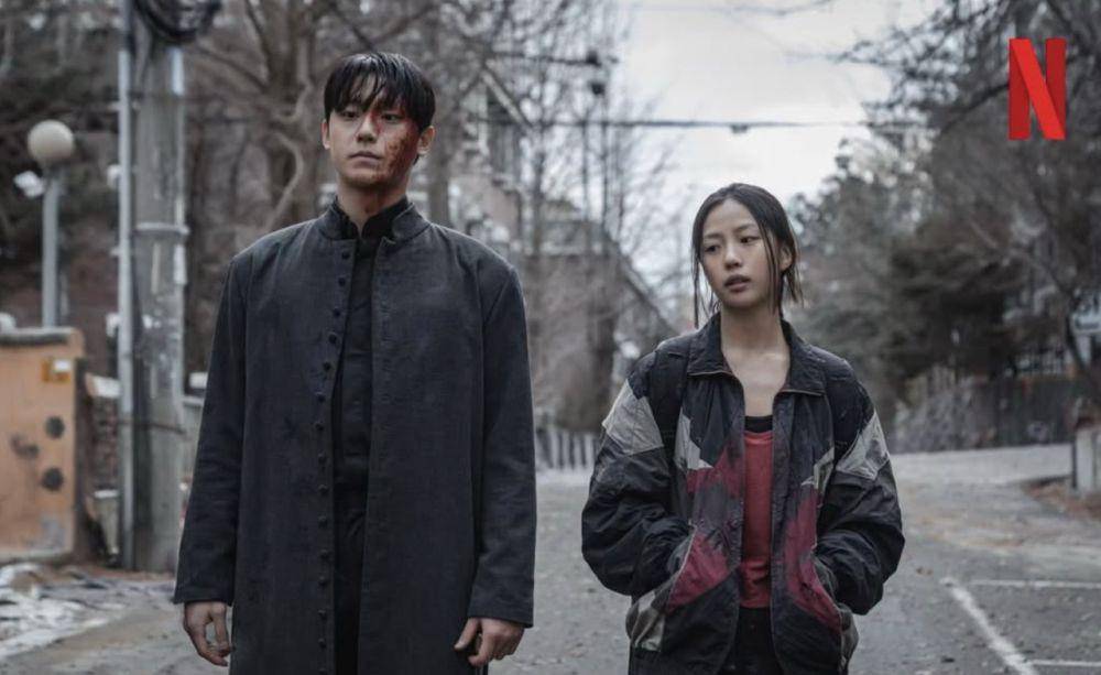 Go Min Si dan Lee Do Hyun (dok. Netflix/SWEET HOME)