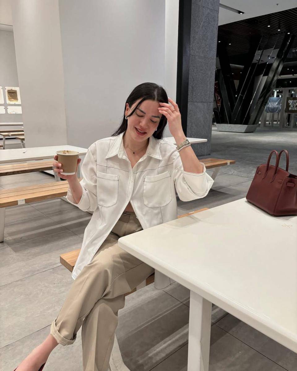 inspirasi office look ala Alice Norin (instagram.com/alicenorin)