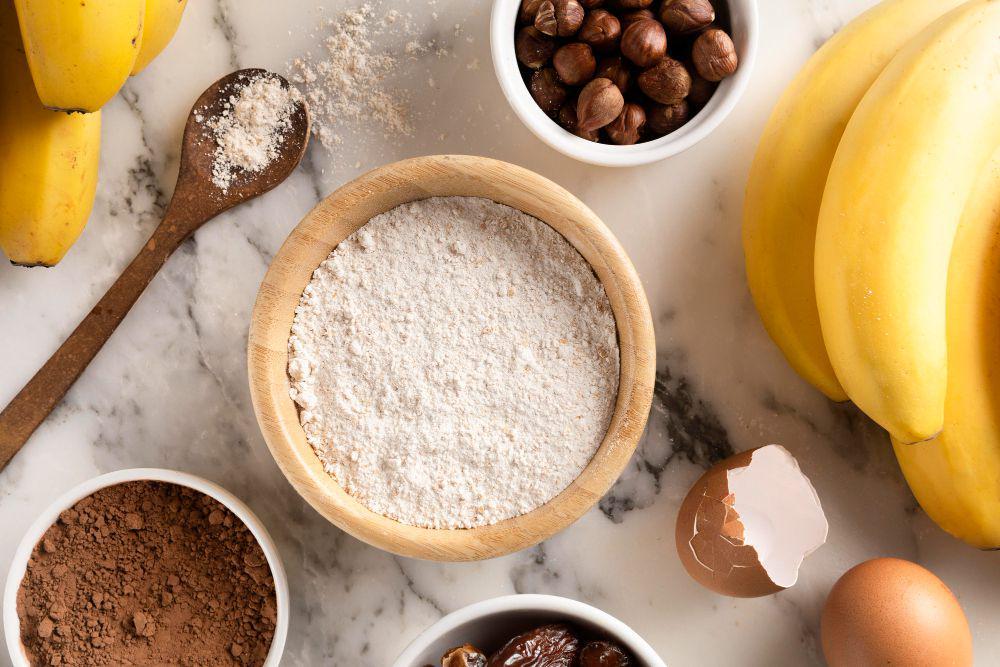 ilustrasi bahan membuat choco cheese banana cake (freepik.com/freepik)
