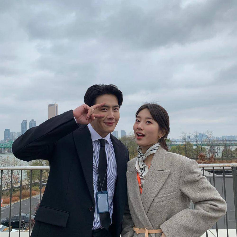 potret Kim Seon Ho dan Bae Suzy (instagram.com/skuukzky)