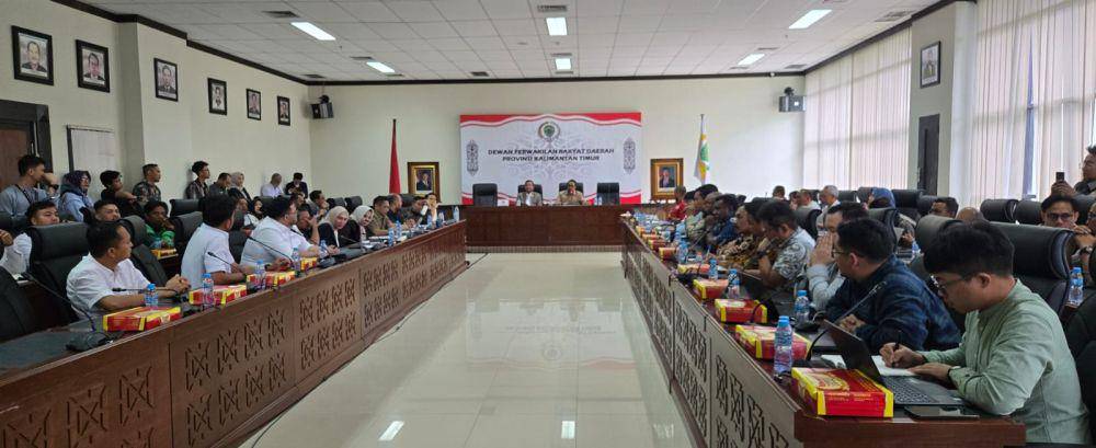 Pada Rabu (9/4/2025) kemarin, Komisi II DPRD Kalimantan Timur menggelar Rapat Dengar Pendapat (RDP) dengan PT Pertamina. (Dok. Istimewa)