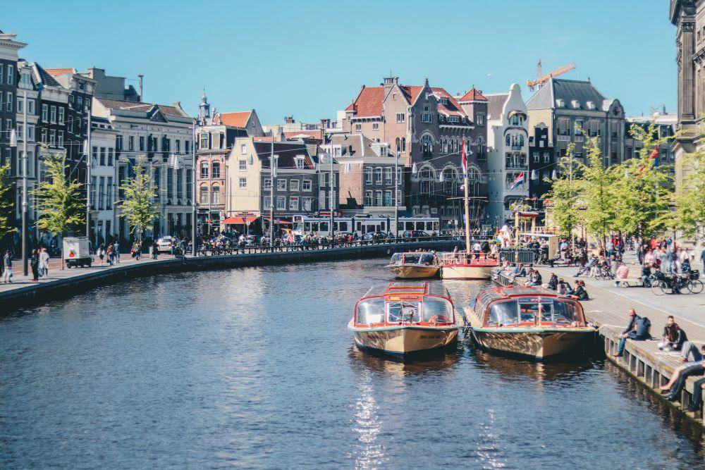 Amsterdam, Belanda (unsplash.com/Ethan Hu)