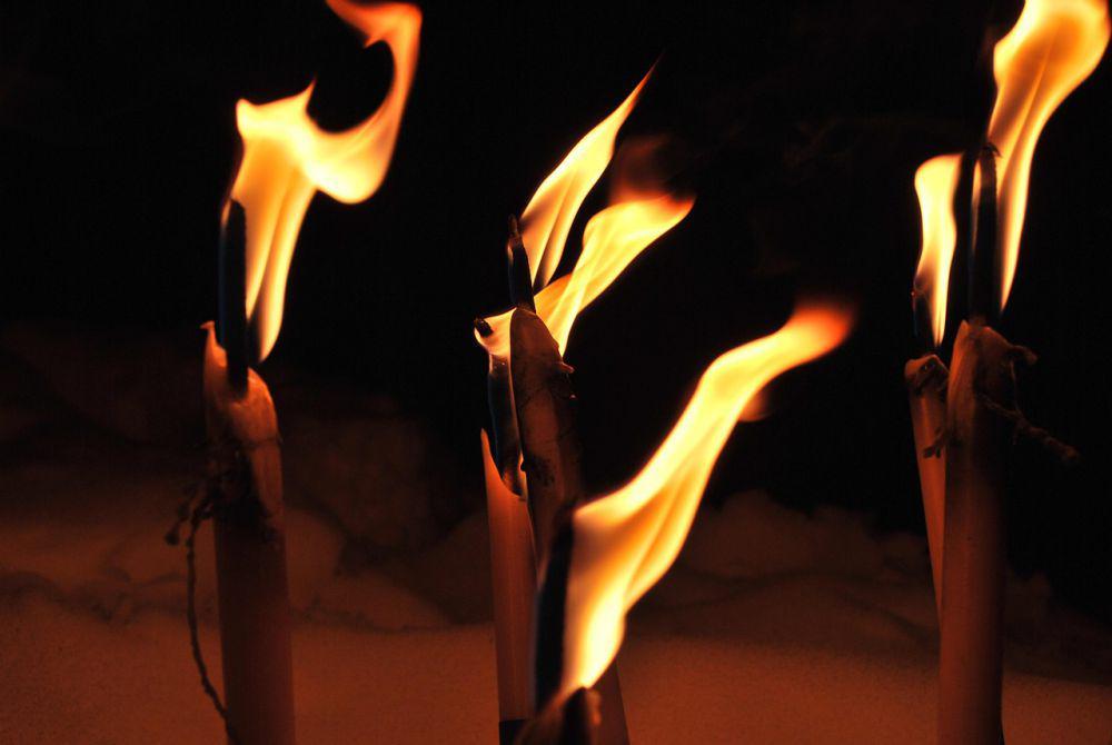 Gambar Api, Obor, Gelap. Gratis digunakan. (pixabay.com)