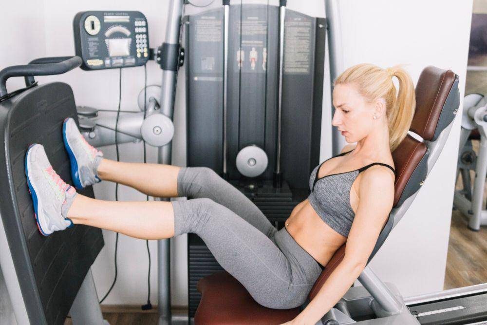 ilustrasi leg press (freepik.com/freepik)