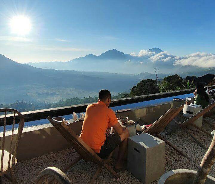 Ritatkala Cafe, Bali (google.com/maps/R J)