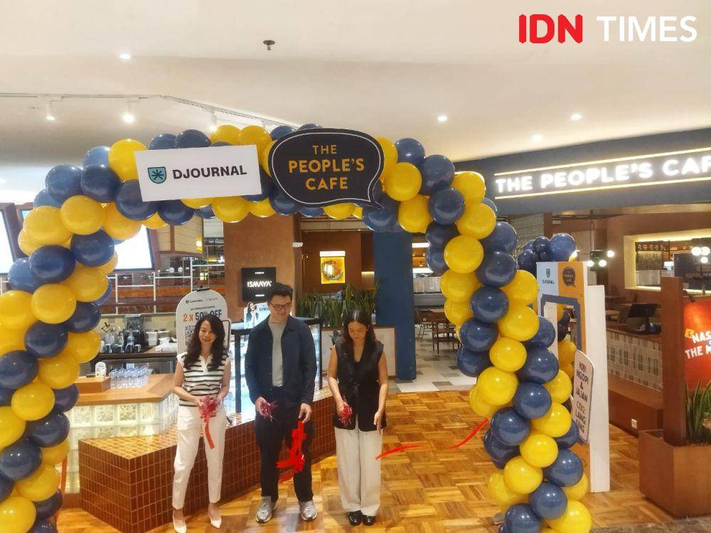 The People's Cafe dan Djournal hadir di Sun Plaza Medan (IDN Times/Doni Hermawan)
