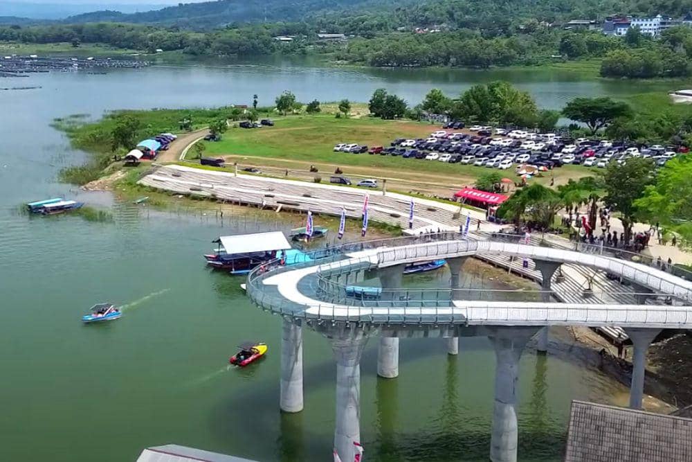 Lokasi Jembatan Kaca Waduk Gajah Mungkur (youtube.com)