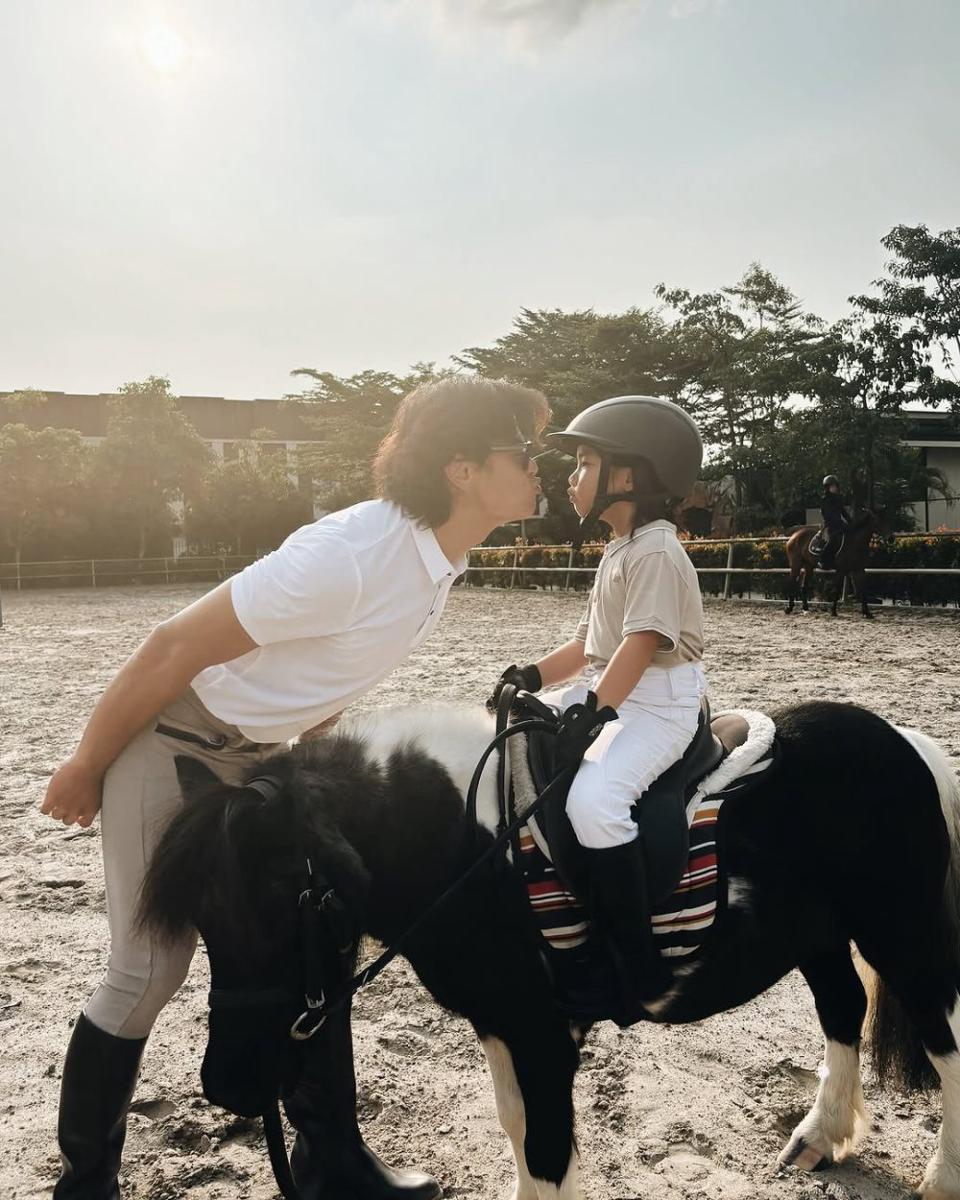potret Dion Wiyoko dan buah hati (instagram.com/dionwiyoko)