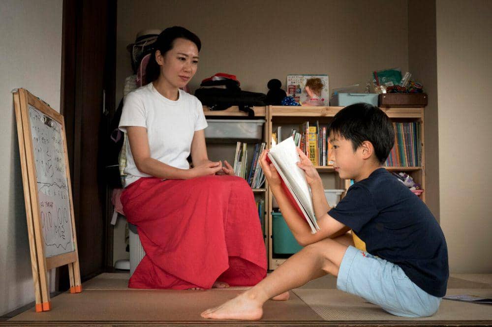 Ilustrasi ibu dan anak (Freepik.com/freepik)