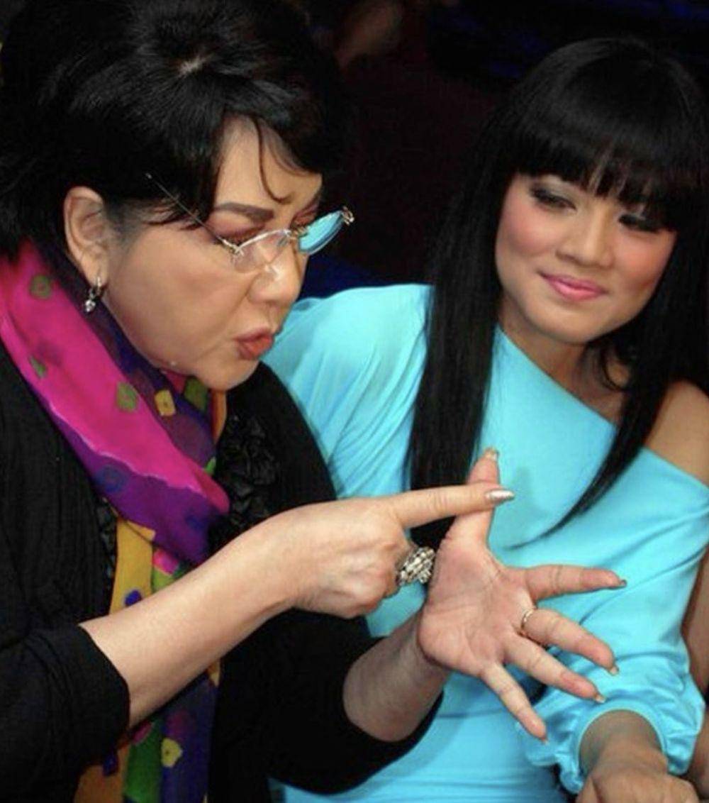 potret kenangan Titiek Puspa bersama artis (instagram.com/titi_kamall)