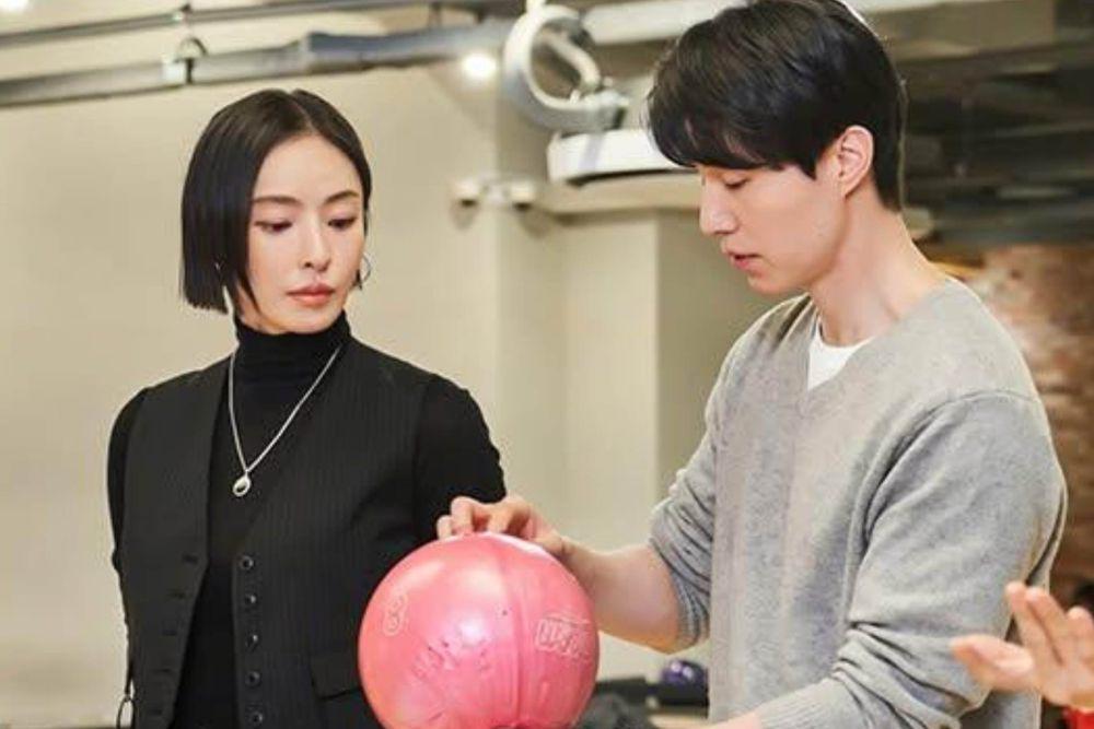 Still cut drama The Divorce Insurance (instagram.com/tvn_drama)