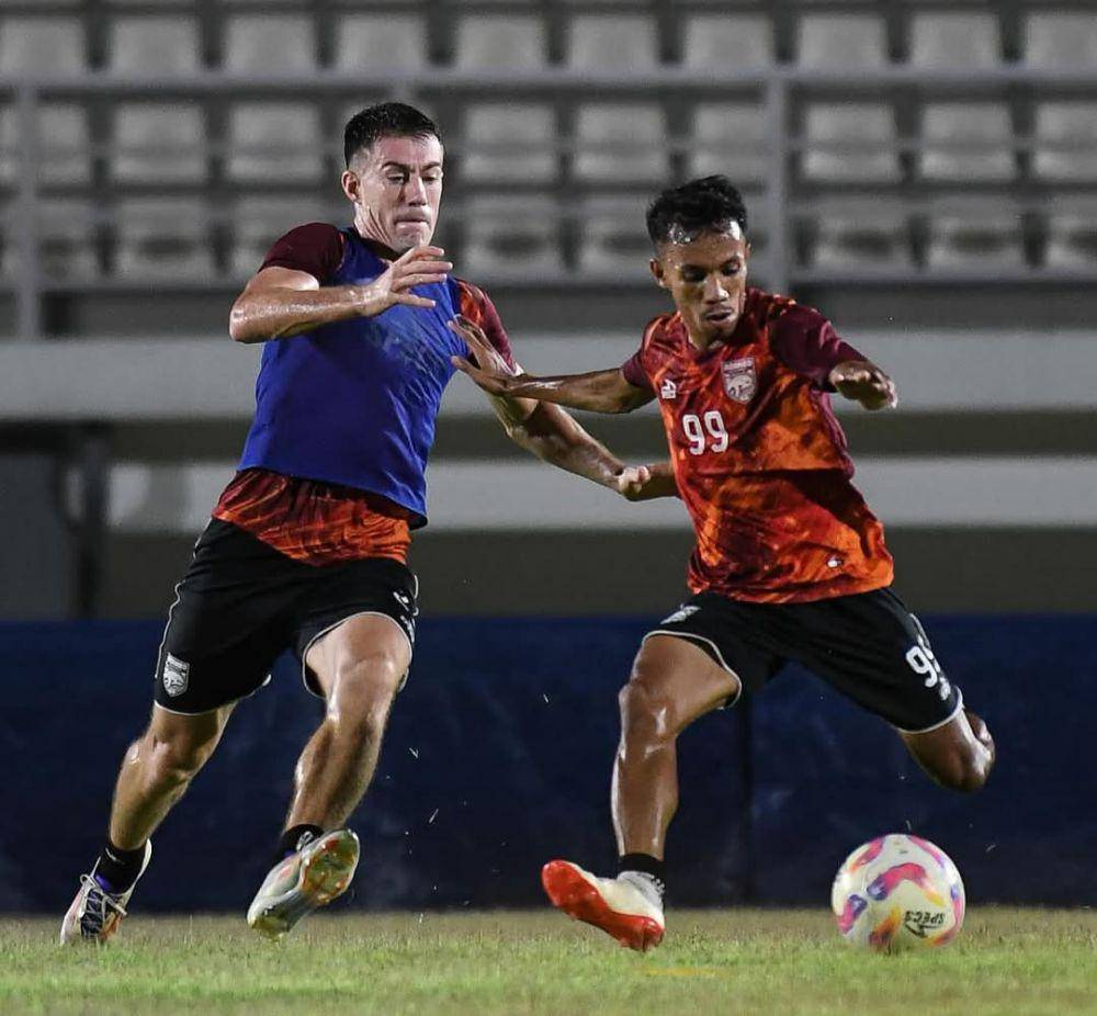 Laga melawan Persib Bandung dipastikan tak akan berjalan mudah bagi Borneo FC. (Dok. Facebook Borneo FC)