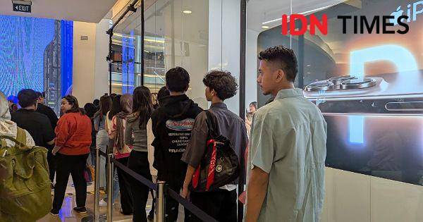 Pembeli iPhone 16 Rela Ambil Cuti saat Pengambilan Unit