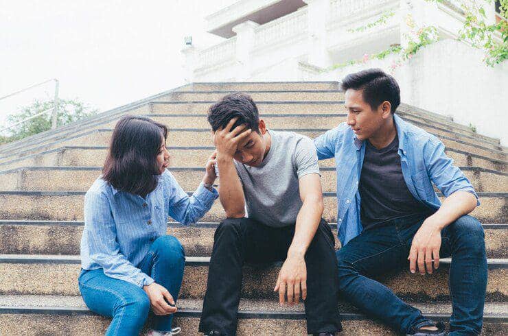 Ilustrasi curhat ke teman dekat (freepik.com/EyeEm)