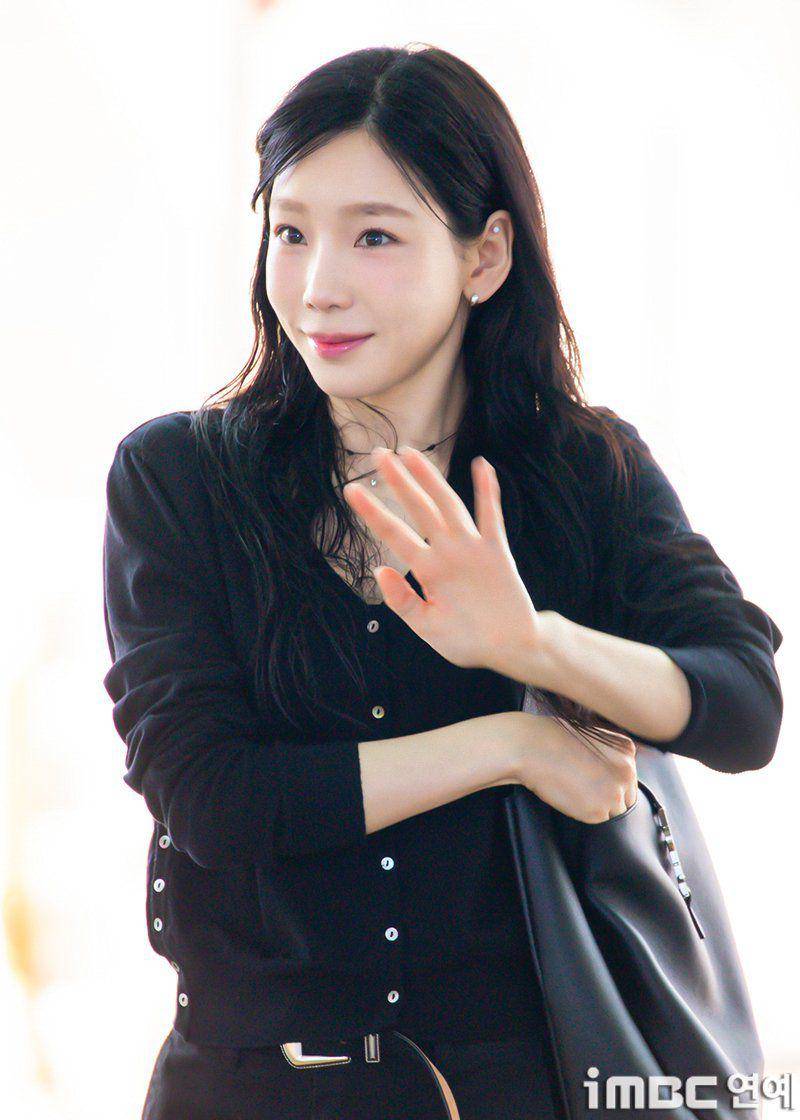 potret Taeyeon berangkat ke Jakarta (dok. iMBC)