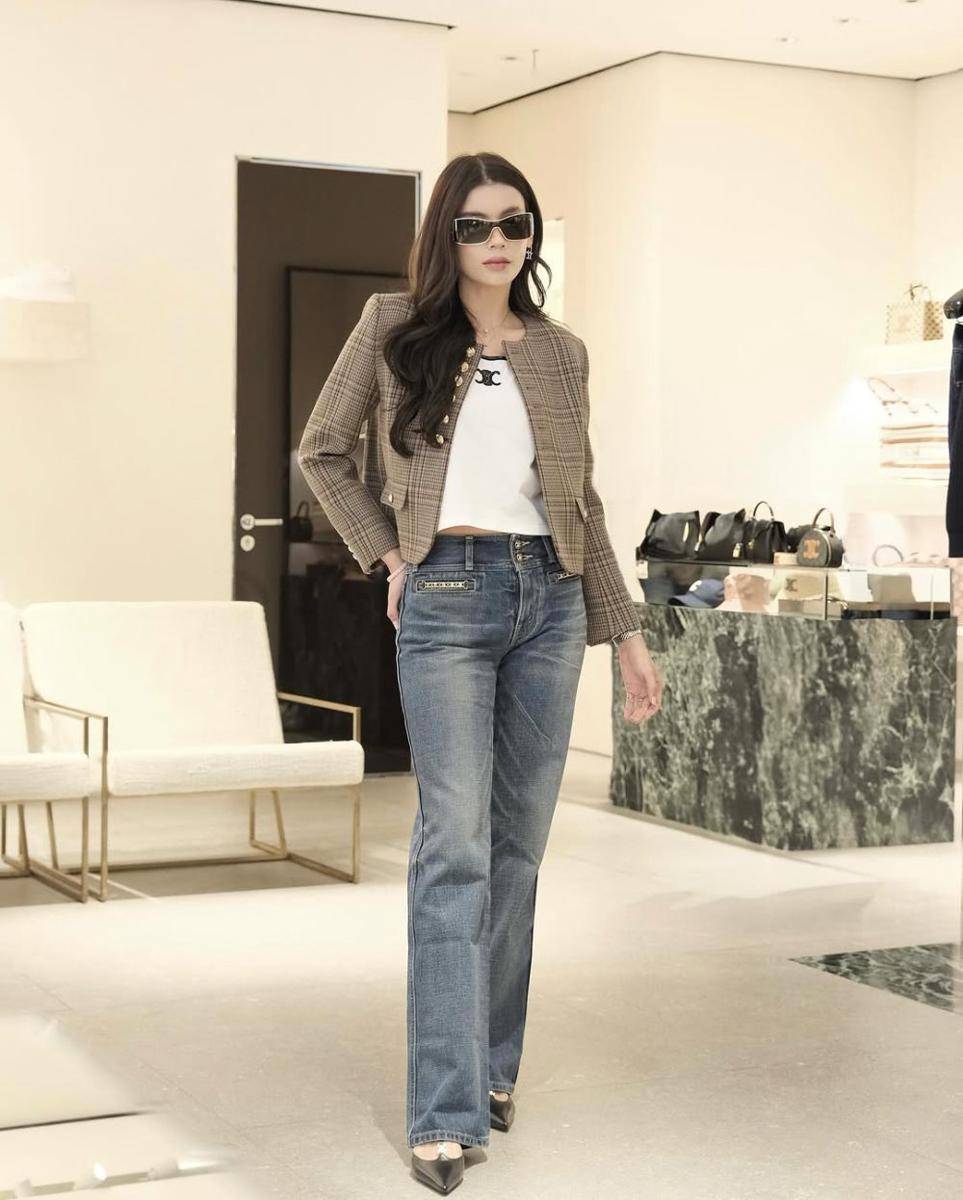 inspirasi smart casual style ala Sabrina Chairunnisa (instagram.com/sabrinachairunnisa_)