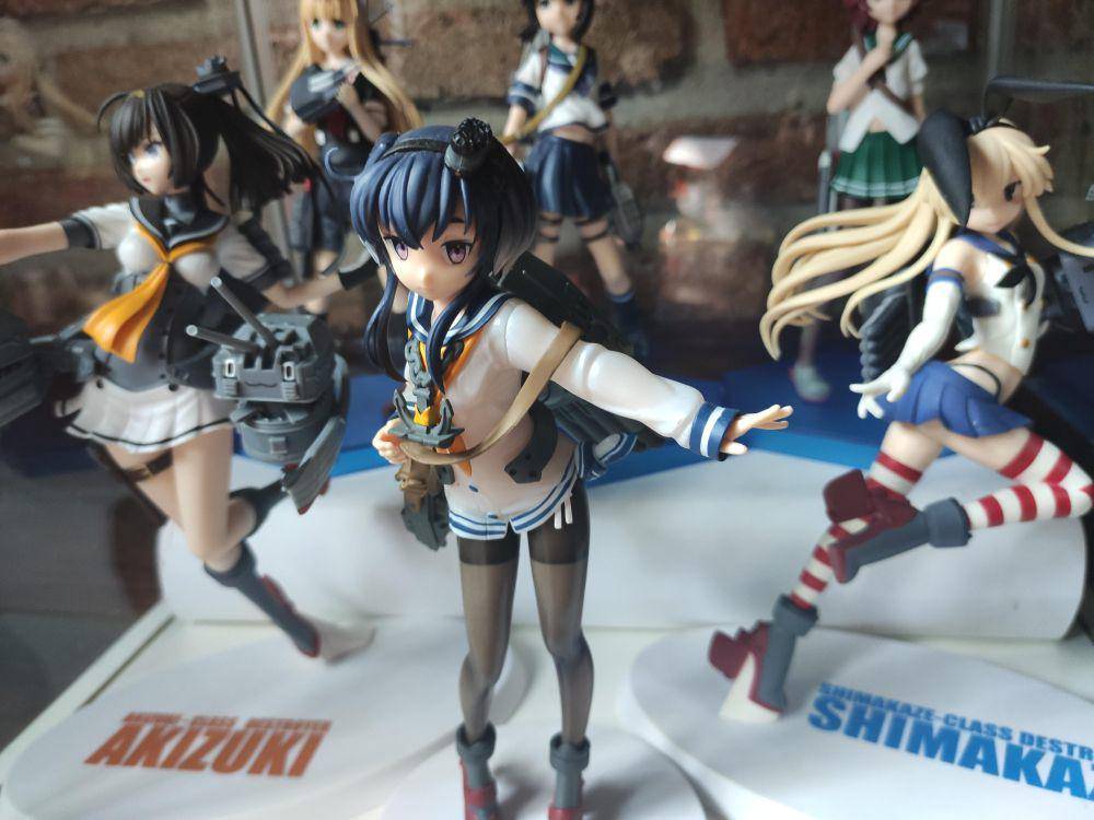 potret koleksi KanColle (reddit.com/user/illuminovski)