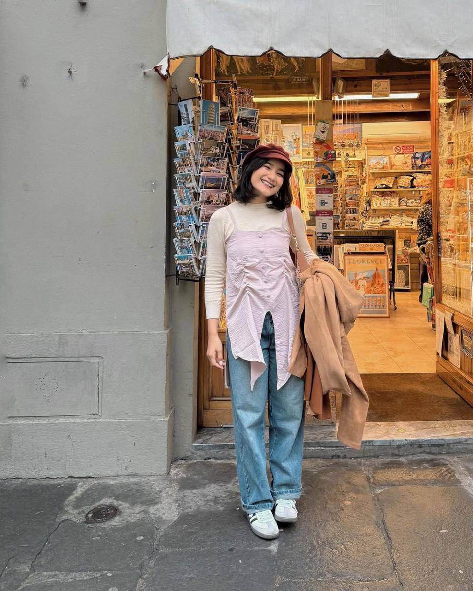 padu padan outfit denim ala Jesica Ceren (instagram.com/jesicaceren)
