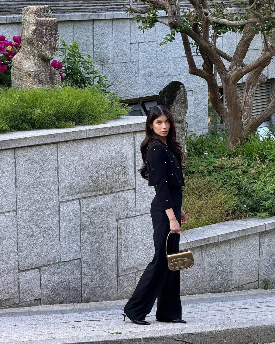 inspirasi smart casual style ala Sabrina Chairunnisa (instagram.com/sabrinachairunnisa_)