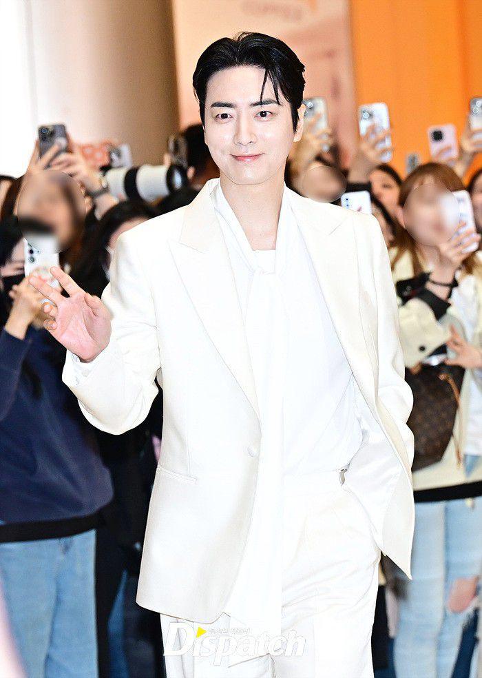 potret Lee Jun Hyuk di event Sulhwasoo (dok. Dispatch)