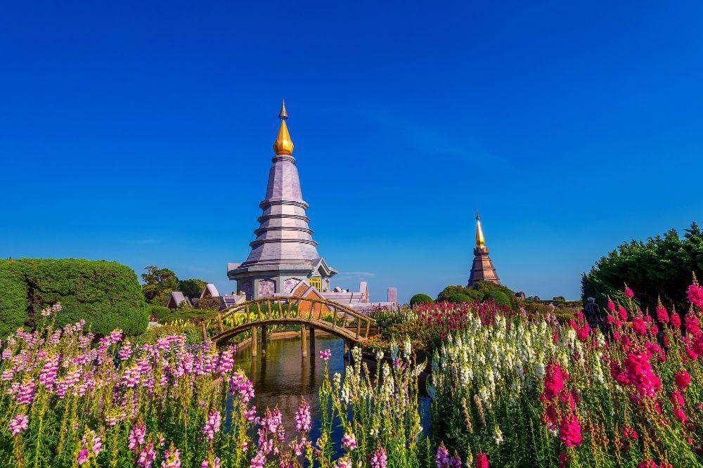 potret pagoda di Doi Inthanon National Park, Chiang mai (freepik.com/tawatchai07)
