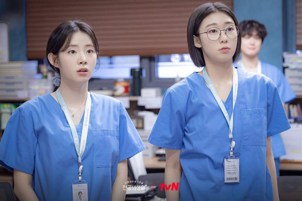 still cut drama Korea Resident Playbook (instagram.com/tvn_drama)