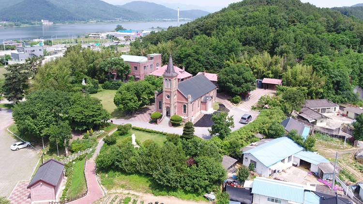 Potret bangunan Katedral Gasil di Chilgok, Korea Selatan (english.cha.go.kr)