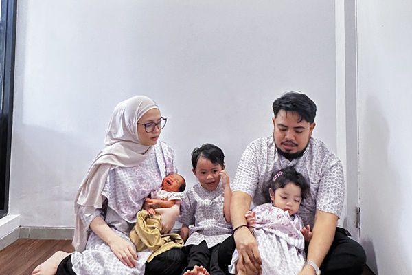 7 Potret Akikah Baby Navarin, Anak Ketiga Rigen Rakelna