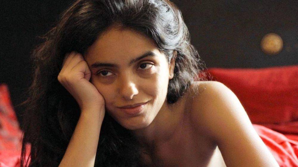 sutradara Hafsia Herzi dalam You Deserve a Lover (dok. ARTE France Cinéma/You Deserve a Lover)