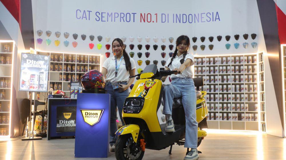 Cat Semprot Diton Raih Penghargaan Top Brand Award 2024