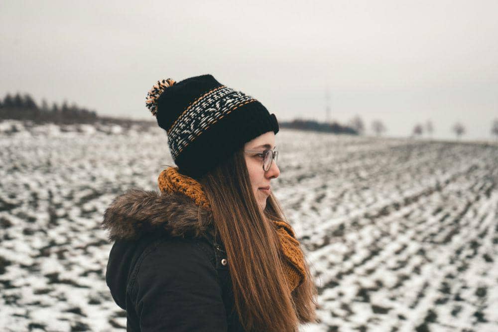 ilustrasi orang yang tangguh secara emosional (unsplash.com/Julian Hochgesang)