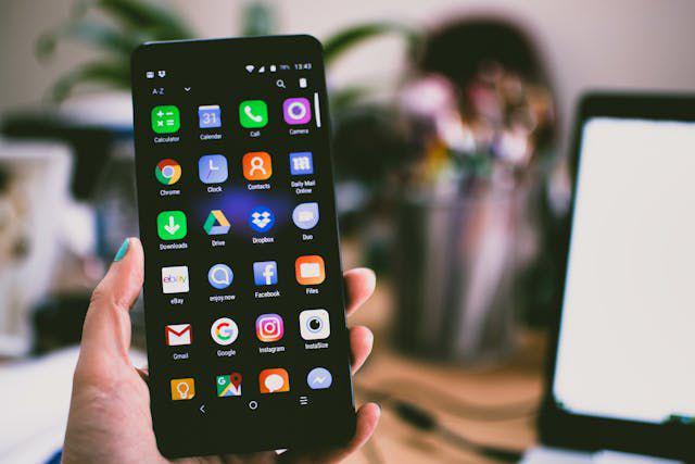 Kenapa Dark Mode Smartphone makin Banyak Digemari?