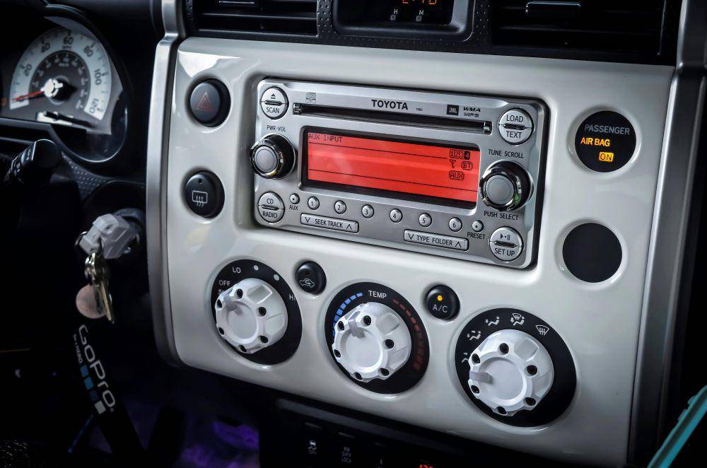 ilustrasi audio mobil (pexels.com/logan primm)