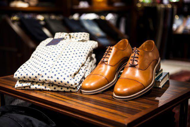 5 Tips Merawat Sepatu Berbahan Kulit agar Awet